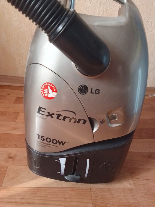 Продам пылесос LG