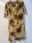 Costum cu fusta usor
