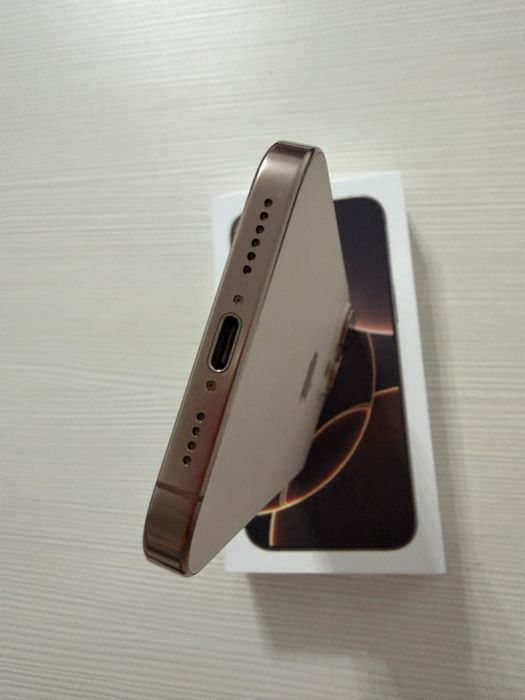 Iphone 16 pro max gold 256 GB
