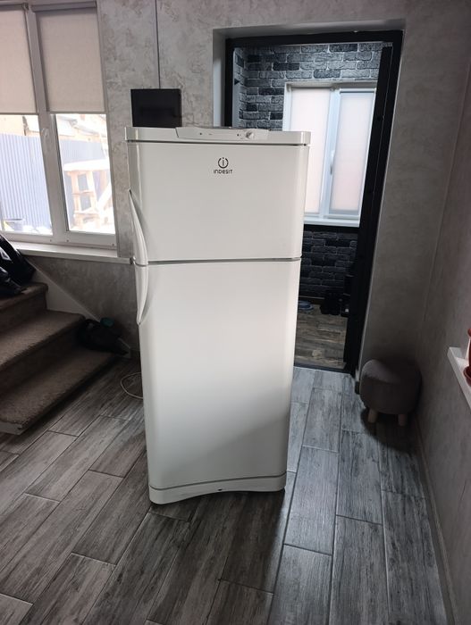 Холодильник Индезит