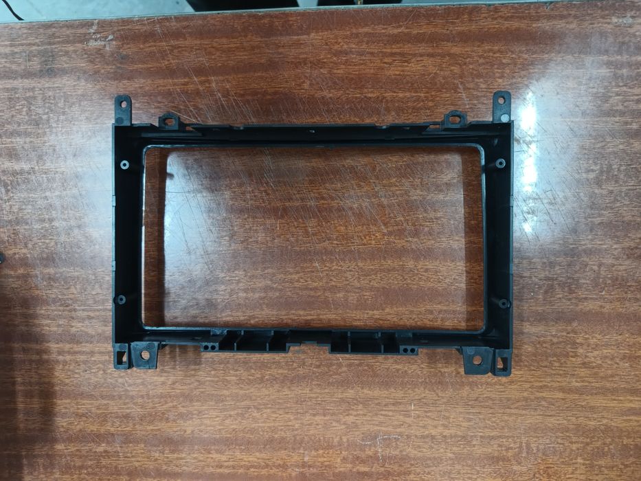 Рамка+камбос кабели за навигация 9 инча за mercedes a класа b класа vi