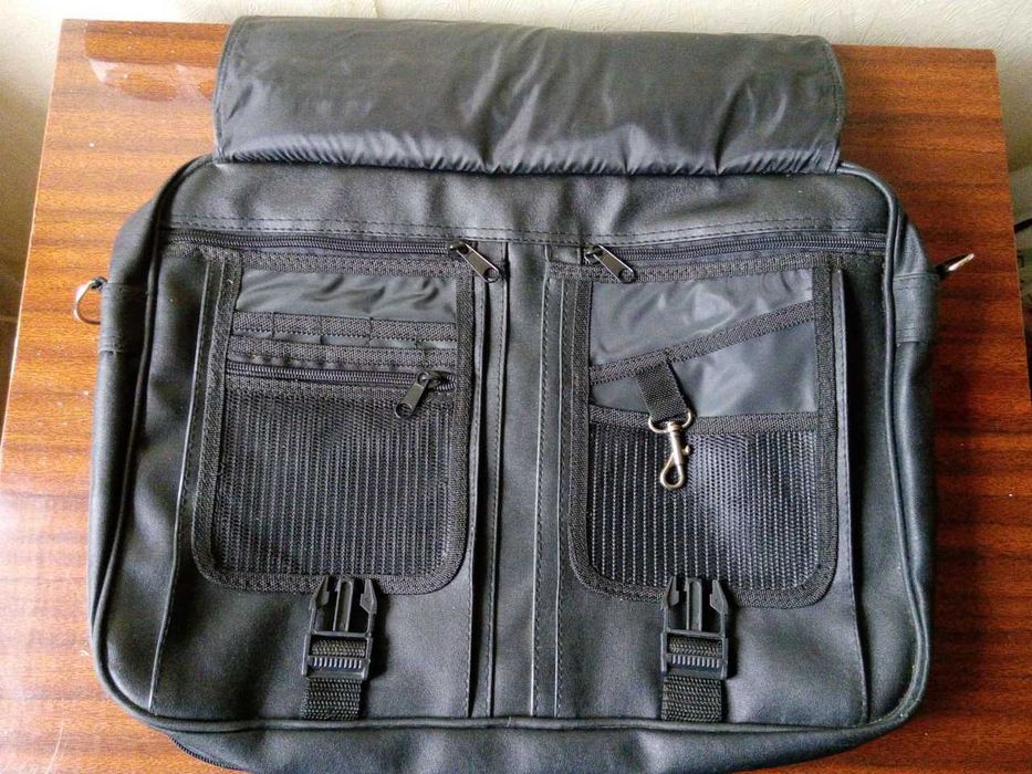 Сумка для ноутбука с ремешком через плечо