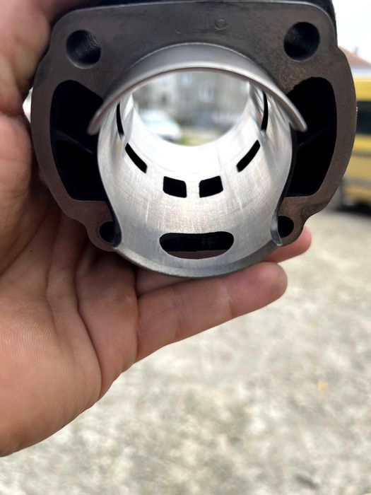 Кит Malossi 70cc Цилиндър, Бутало, Глава, Иглен лагер и Гарнитури