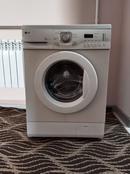 Стиральная машина LG в хорошем состоянии