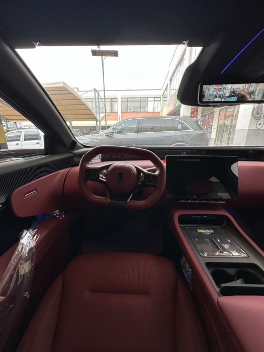 Avatr 12 Master Yangi 2025-08