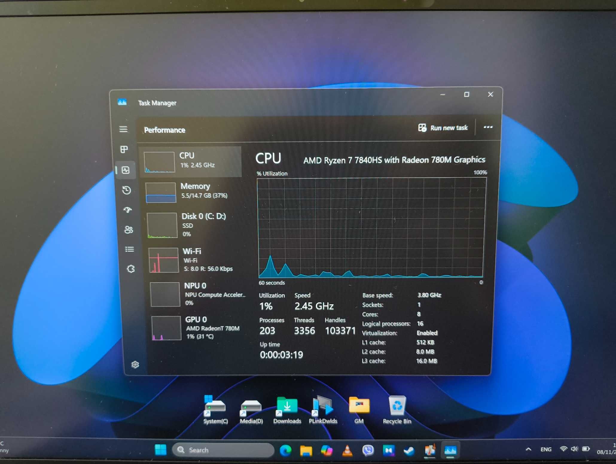 Lenovo Yoga Pro 7 Ryzen 7 7840HS/16 RAM/1TB SSD