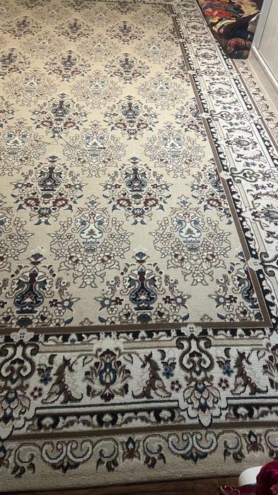 Ковер. Длина 5 метра,  ширина 3 метра