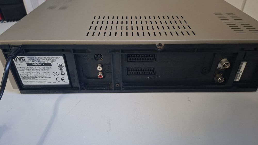JVC HR S6700 S-VHS impecabil ca nou
