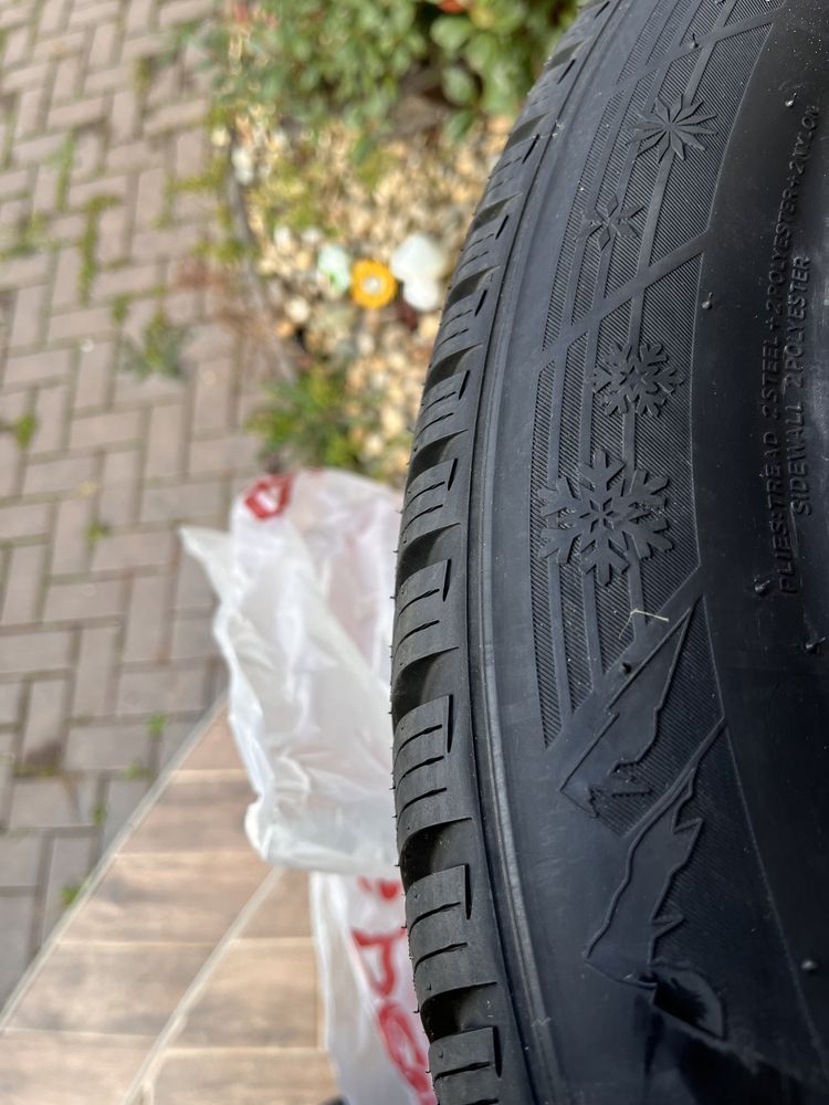 Anvelope NOI Hankook de Iarna 275/45/20