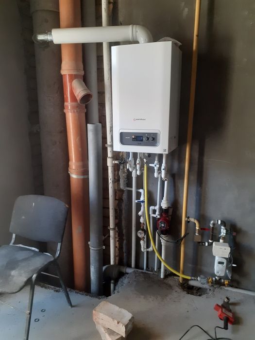 Сантехник вес спектр услуг.Монтаж холодный и горячий вода.Отопление,