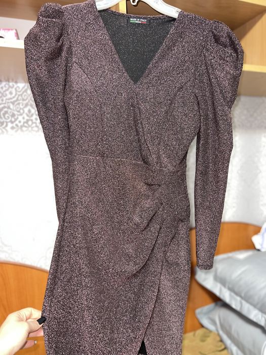 Vand rochie scurta eleganta marimea M