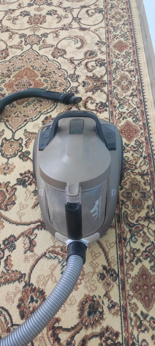 Продам    пылесос Tefal