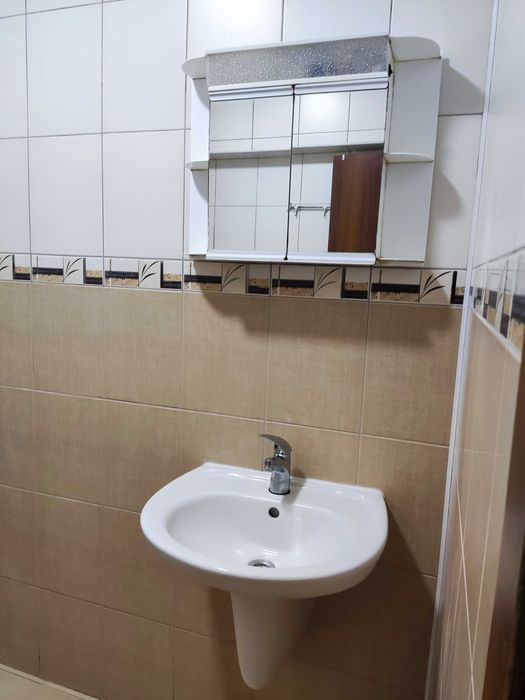 Давам под наем тристаен в кв Аспарухово за 800лв