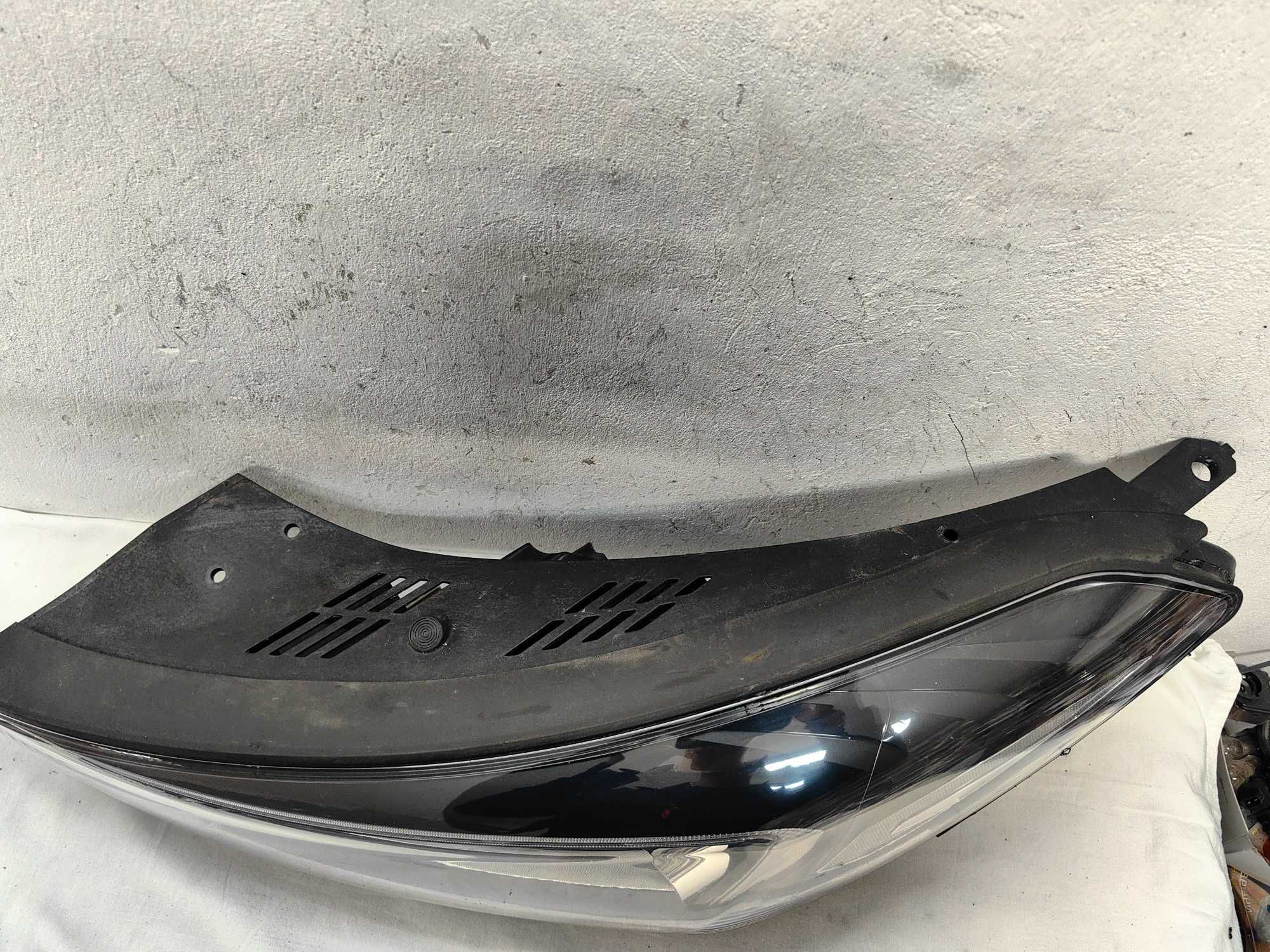 Оригинален фар Хюндай Туксон  Hyundai Tucson