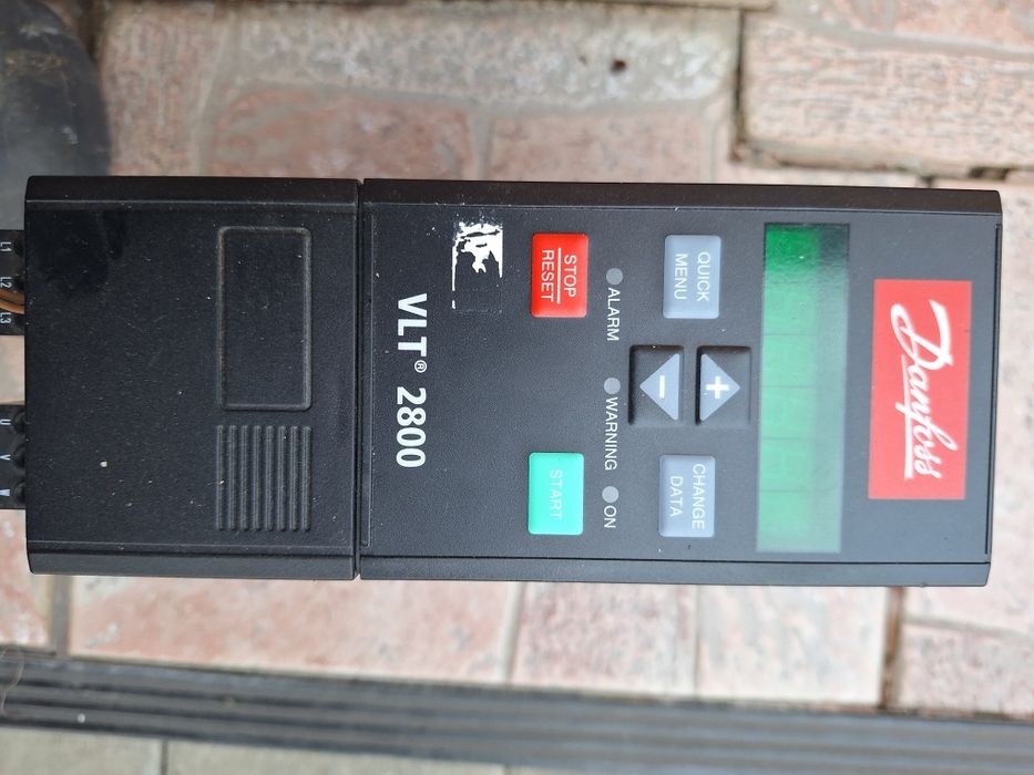 Convertizor de frecventa Danfoss VLT2807