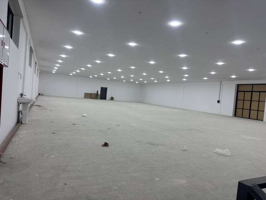 Ijaraga 700m²+700m², 2 qavatli keng bino