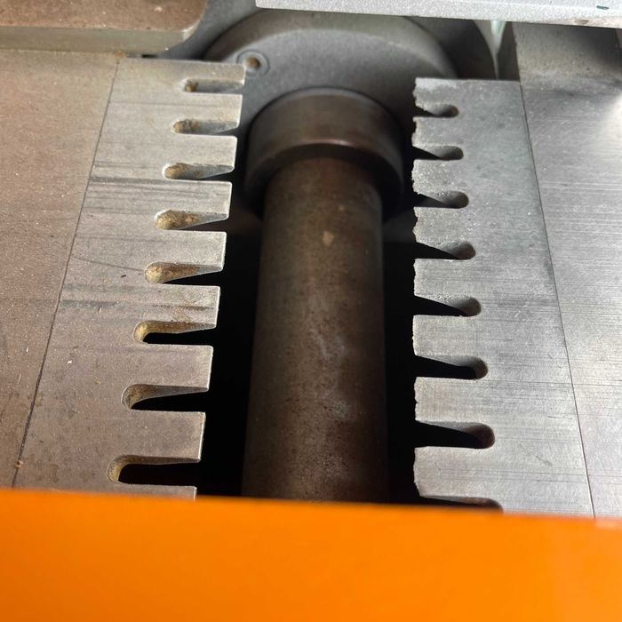 Masina de prelucrat pe 4 fete reconditionata