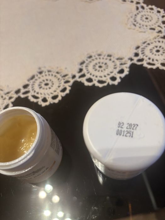 Гъбички по нокти. Крем и още нещо