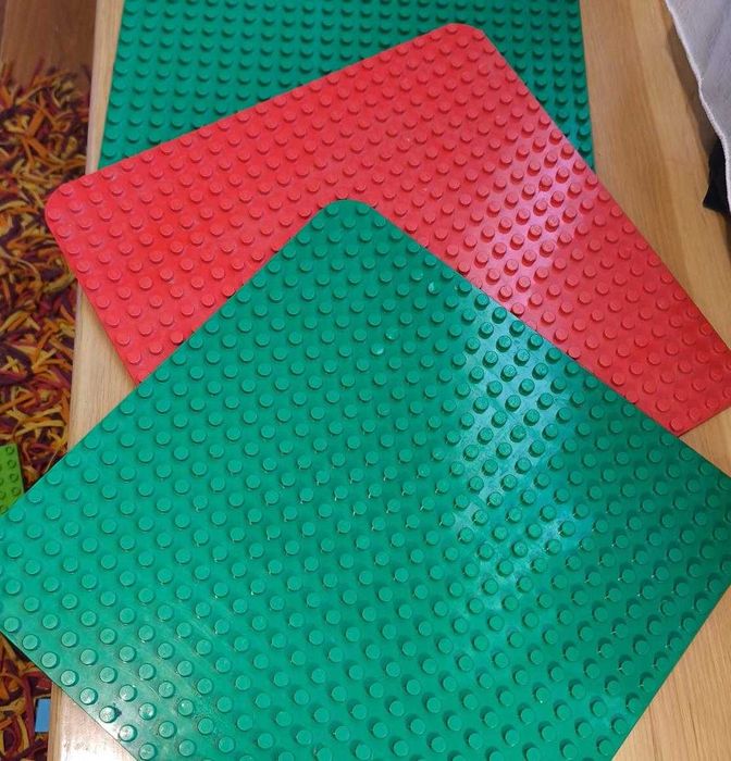 LEGO DUPLO 10980 si LEGO Duplo Disney 10511