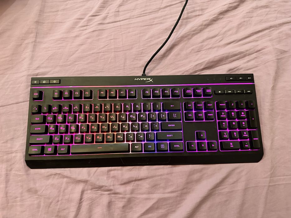 мембранная  HyperX Alloy Core RGB. клавиатура