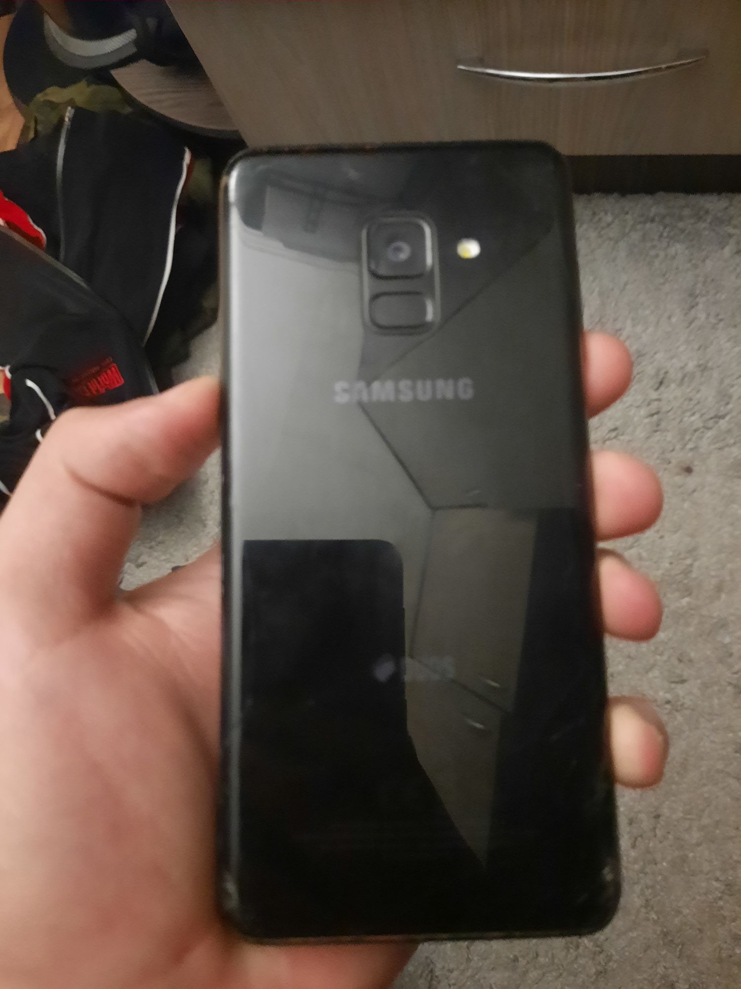 Телефон samsung galaxy A8