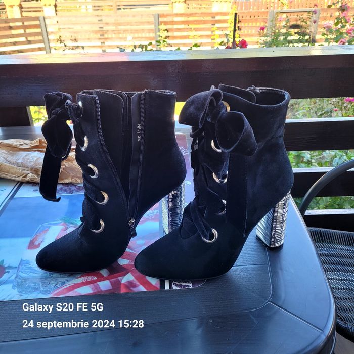 Botine mărimea 38