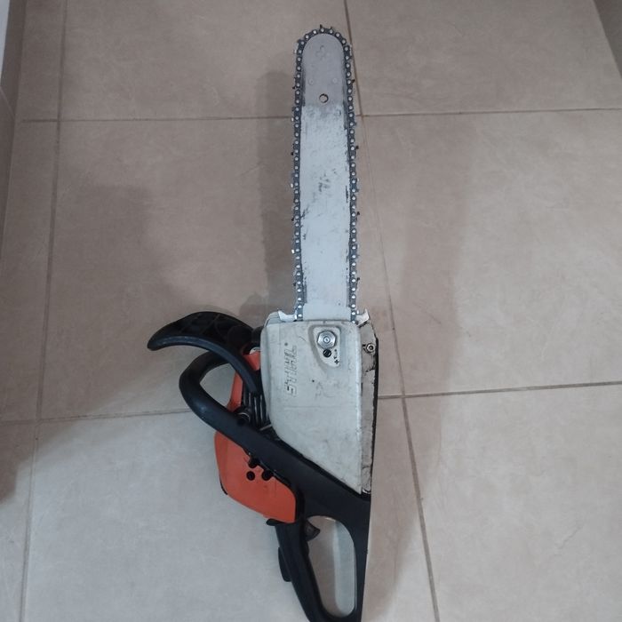 Motofierastrau/Drujba MS 211