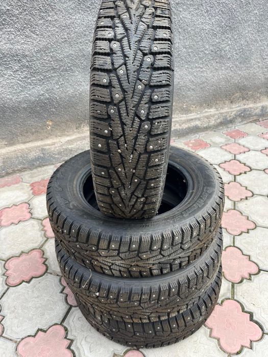 Продам резину зимнию