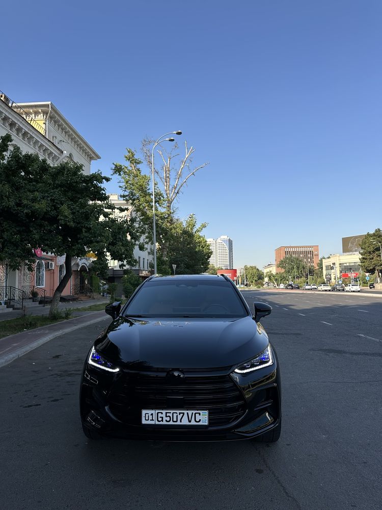 Продётсья электромобиль BYD Tang DMi Hybrid