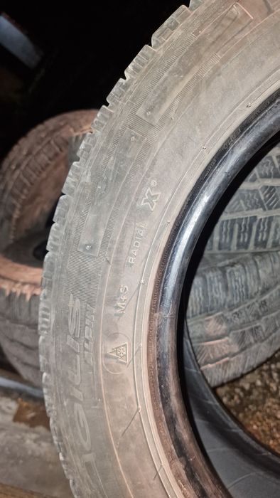 Зимни гуми 215/60/17С подсилени с товарен индескс