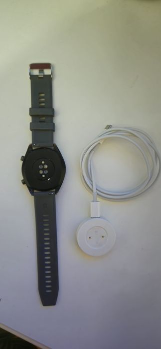 Vând ceas huawei gt2