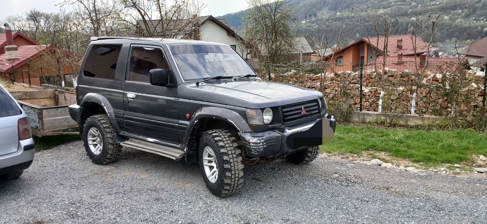 Mitsubishi Pajero mk2