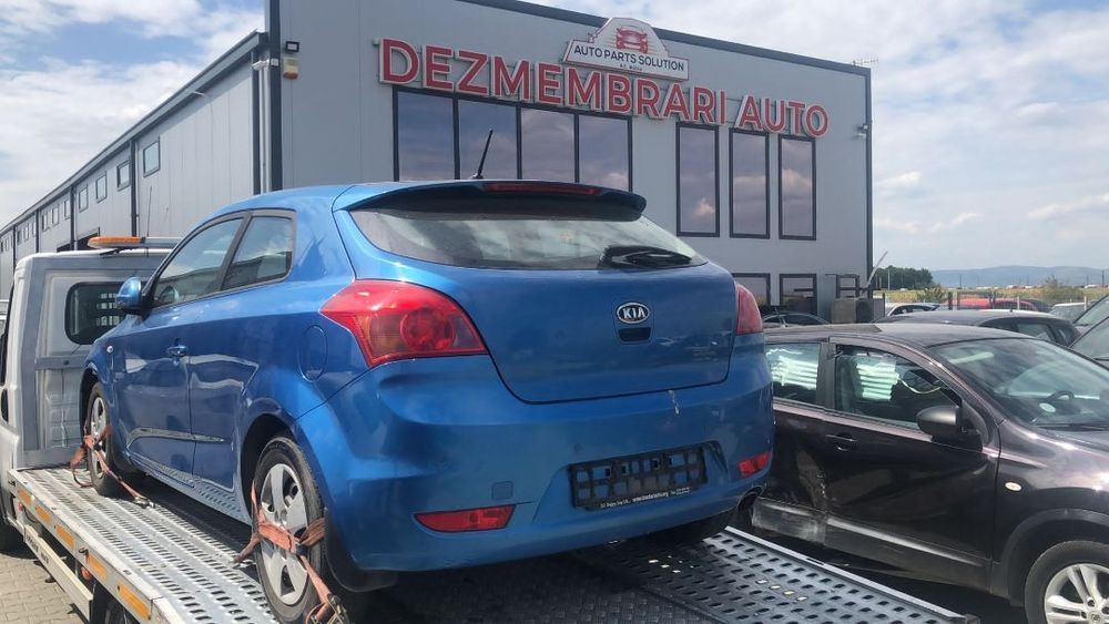Dezmembram Kia Ceed 1.4 benzina an fabr 2009