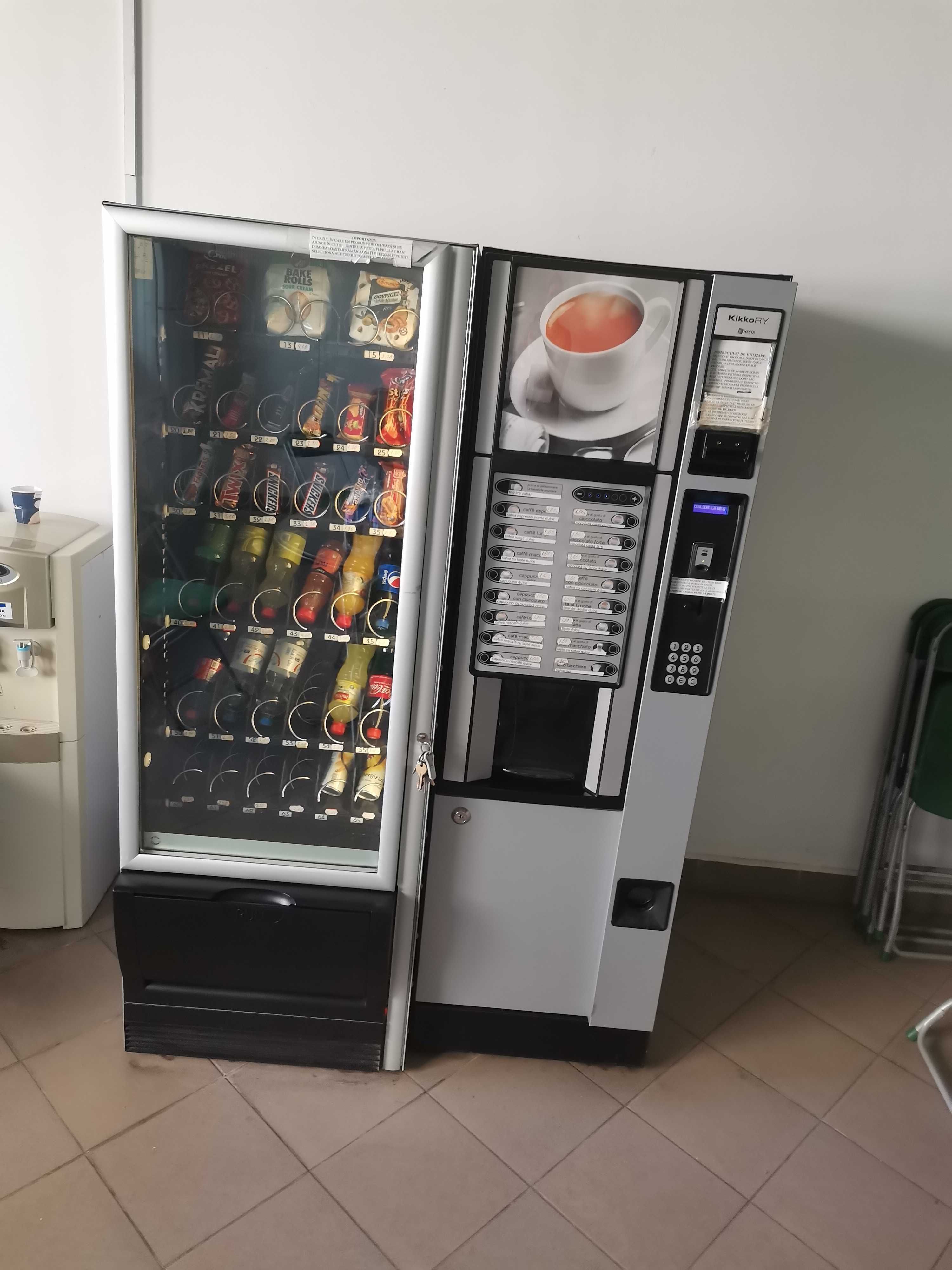 Automat de cafea si distribuitor de produse confectionate.