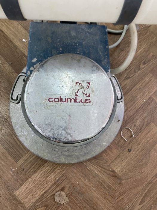 Monodisc curatat covoare pardaoseli
