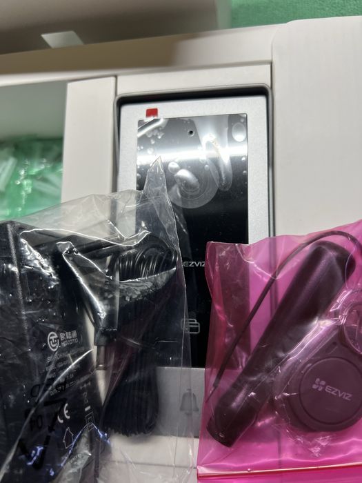 Ezviz CP5 Smart видеодомофон 7"