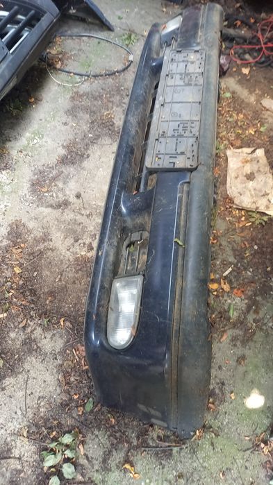 Bara fata Renault 19