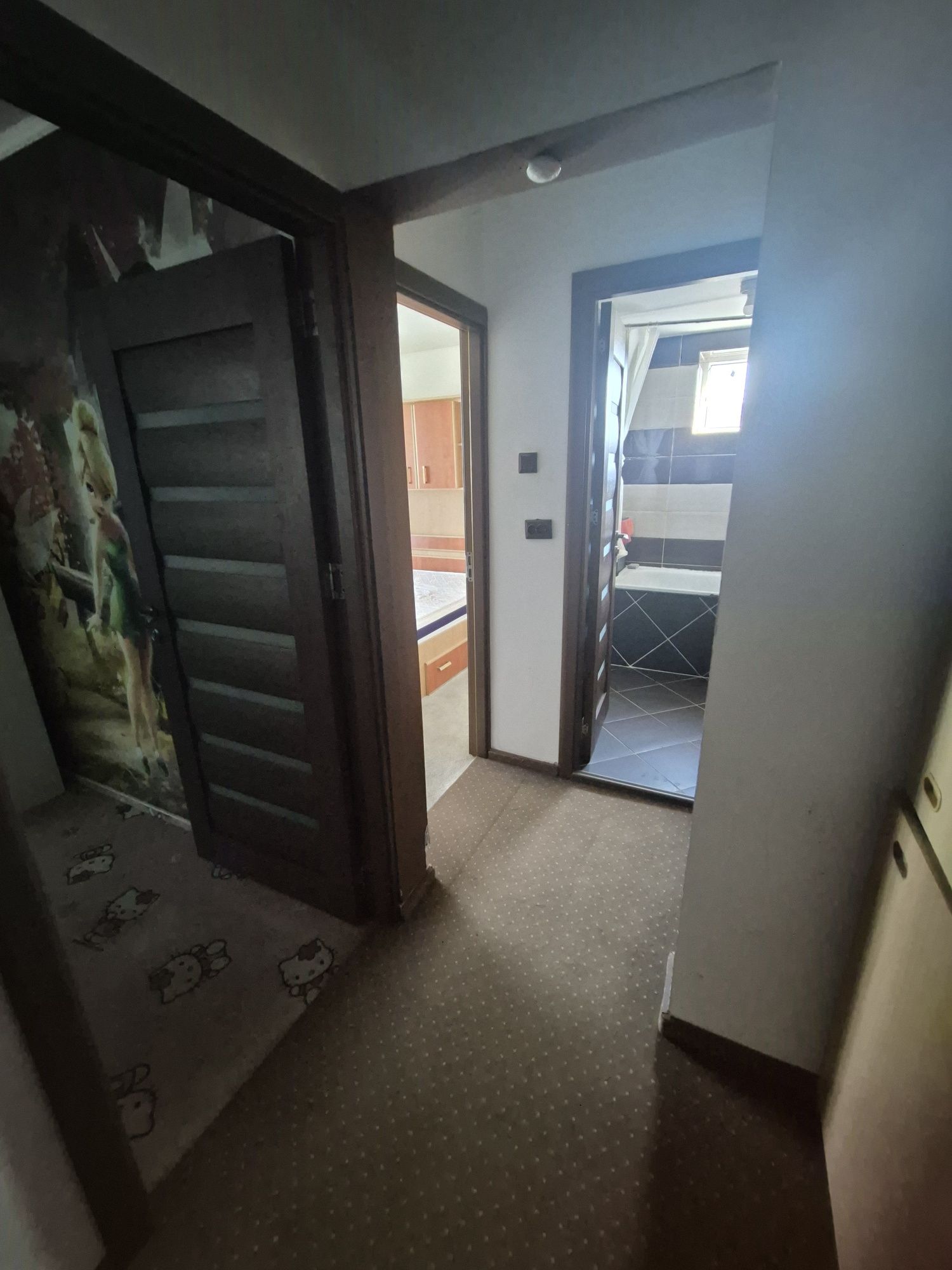 Vand apartament 3 camere crangasi giulesti 70 m
