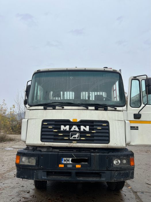 De vanzare Camion forestier macara Penz