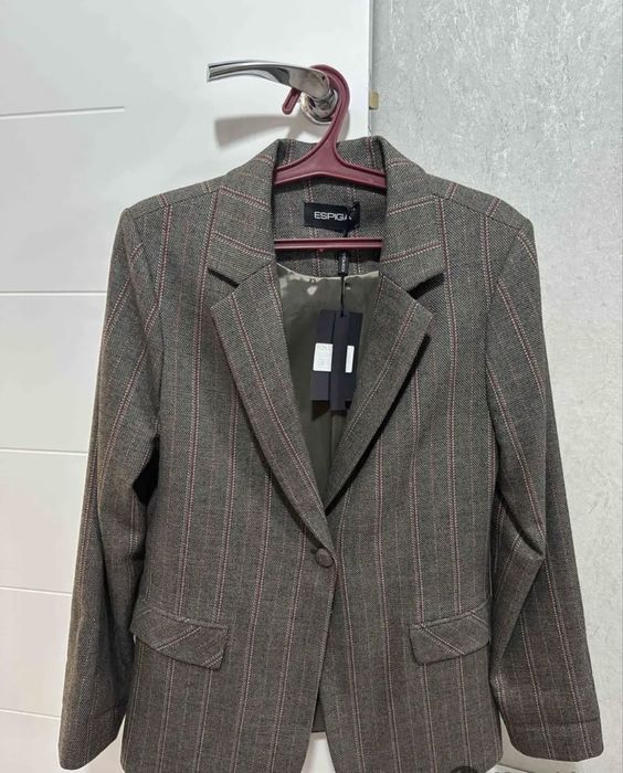 Продам женский пиджак