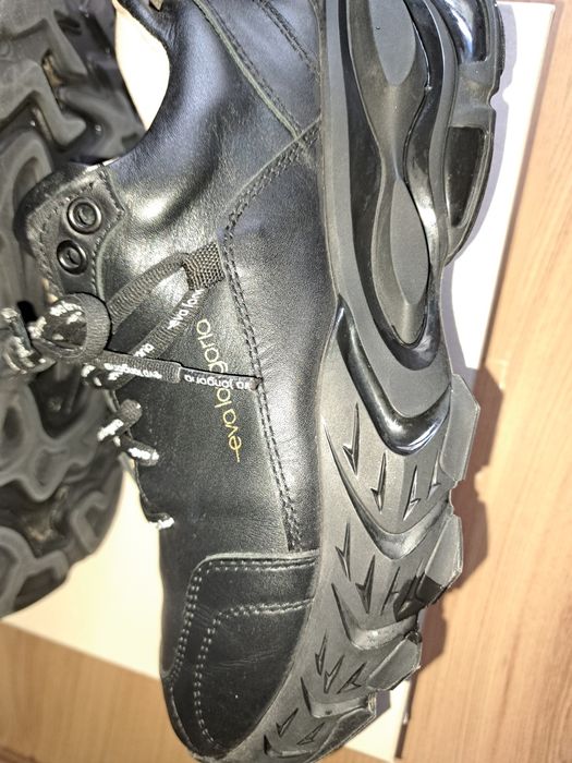 Сникърси естествена кожа