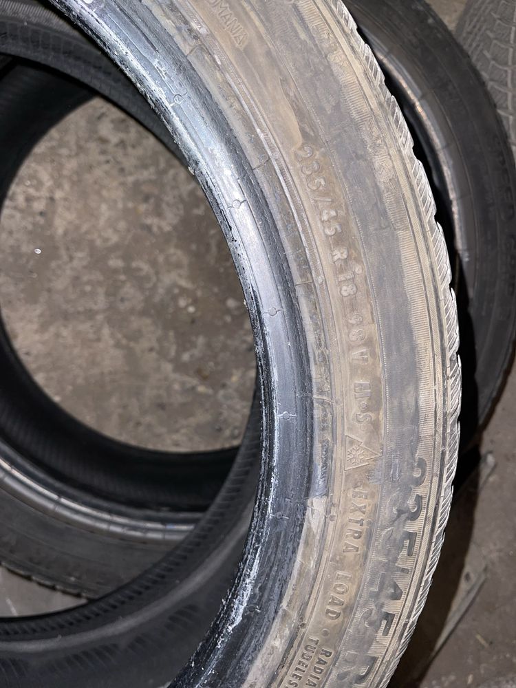 Зимни гуми Semperito 235/45 18 XL M * S