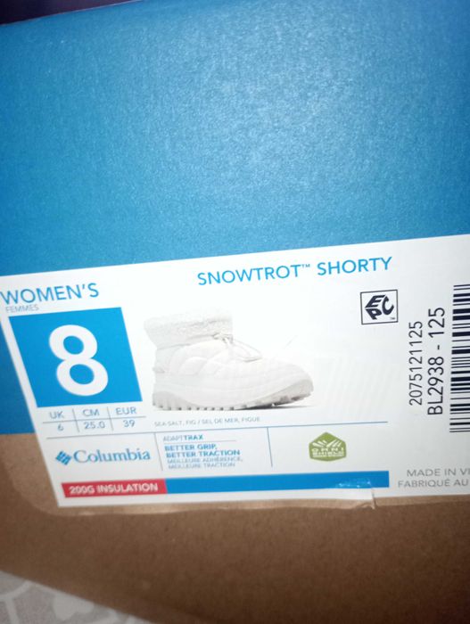 Дамски зимни боти Columbia orig бели,без закопчаване меки топли удобни