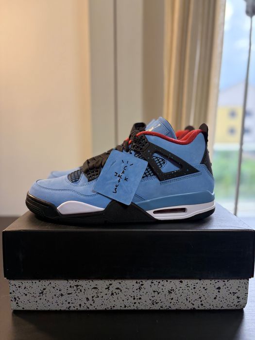 Air Jordan Retro 4 Travis Scott