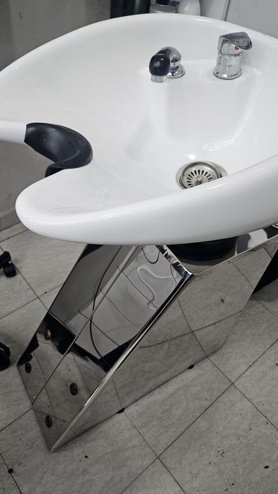 Мивка фризьорска