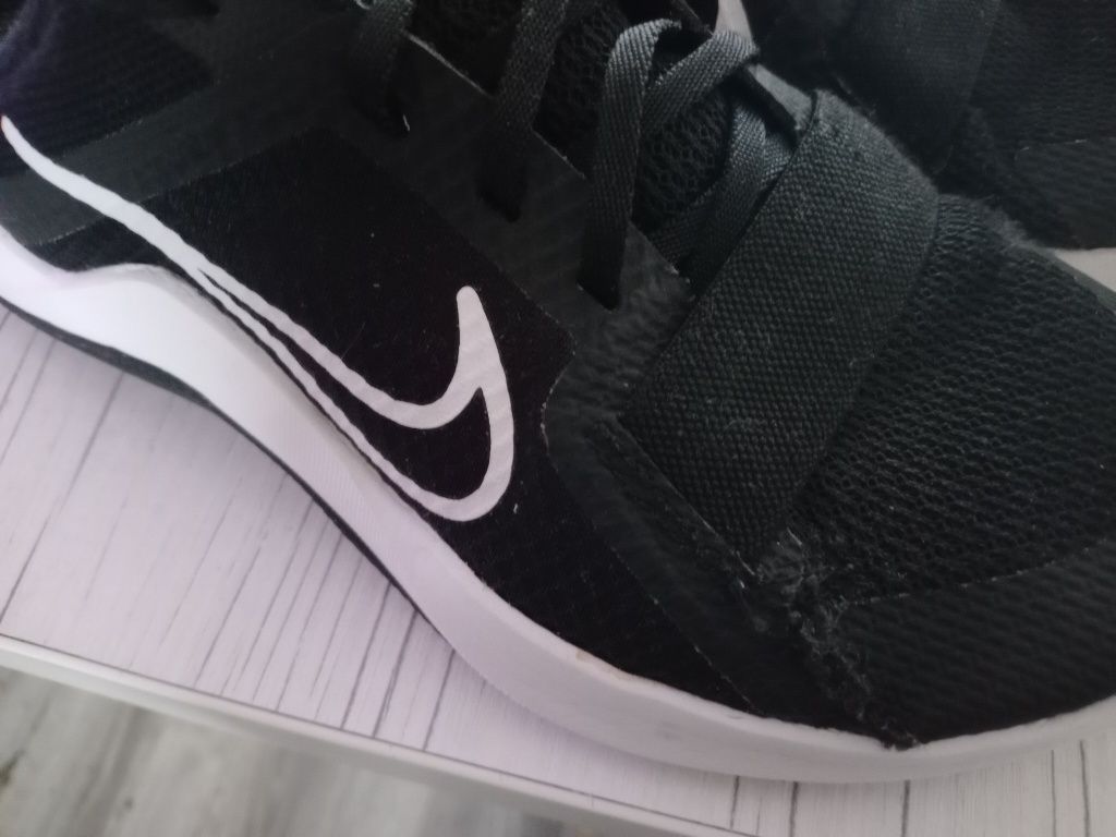 NIKE детски маратонки 35н