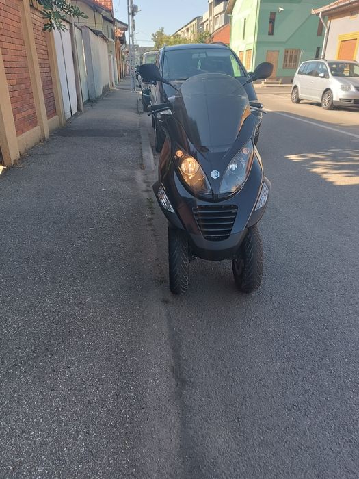 Piaggio MP3 250i