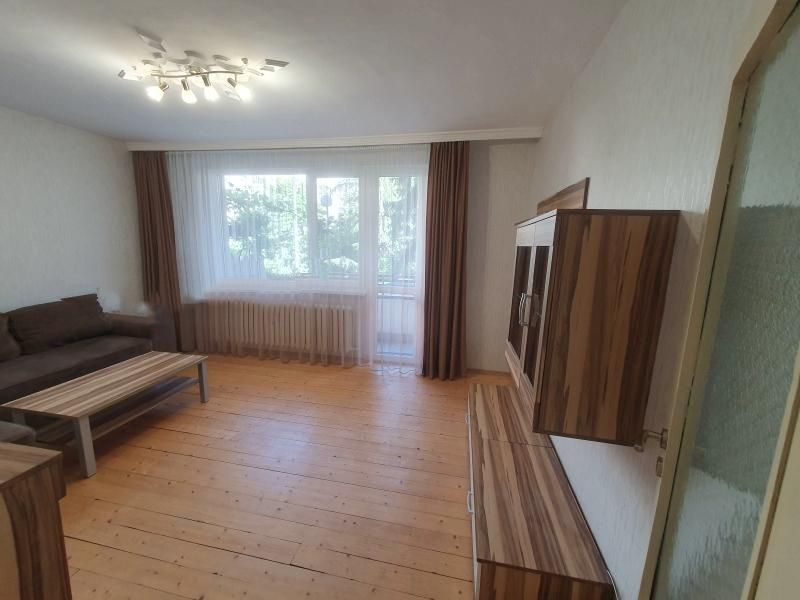 Дава се под наем Тристаен апартамент в София, Дървеница - 90 кв.м за 600 € - Снимка #1