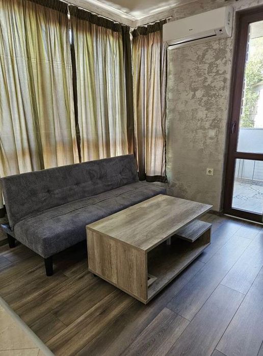 Дава се под наем Двустаен апартамент в Пловдив, Център - 62 кв.м за 580 € - Снимка #2