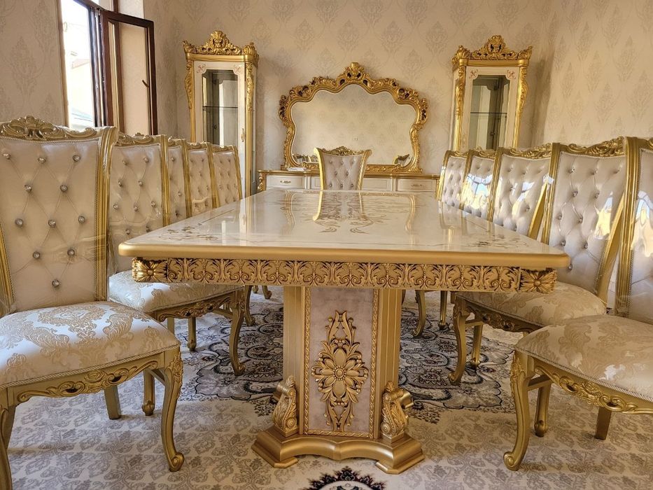 Цехдан жозибакор (хуррам) стол ва стуллар